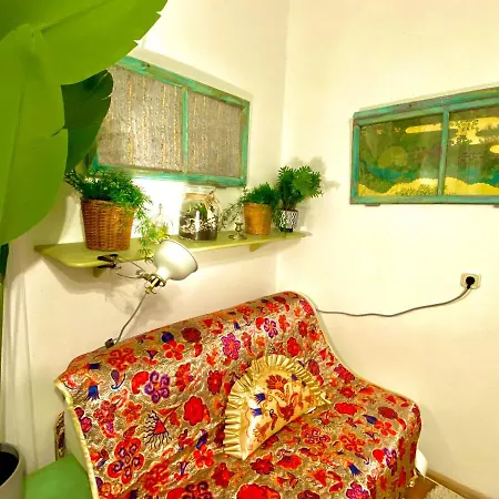 Arty Studio Flat At City Center דירה *