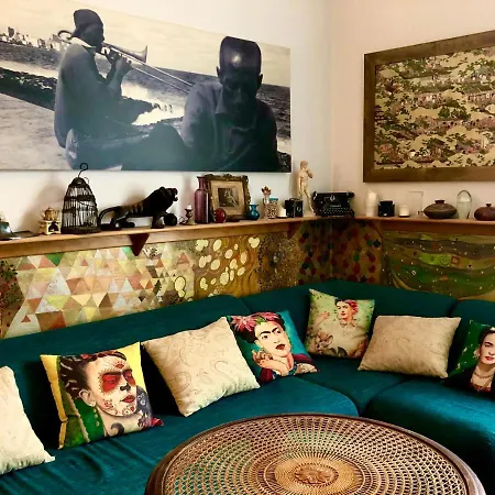Arty Studio Flat At City Center דירה בודפשט